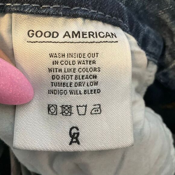 Good American Straight Leg Step Hem Jeans - Picture 7 of 9